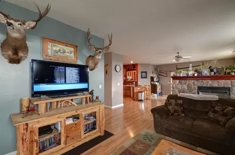 917 Ridgeview Dr, Eagle Point, OR 97524 photo 5