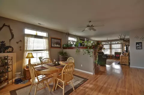 917 Ridgeview Dr, Eagle Point, OR 97524 photo 9