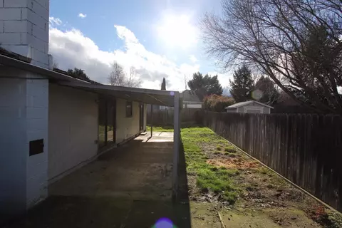 1600 Daniel St, Central Point, OR 97502 photo 17