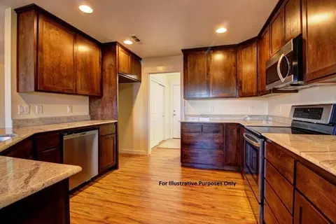 520 N N Hts, Eagle Point, OR 97524 photo 9