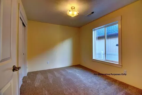 520 N N Hts, Eagle Point, OR 97524 photo 14