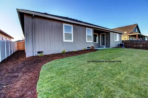 520 N N Hts, Eagle Point, OR 97524 photo 18