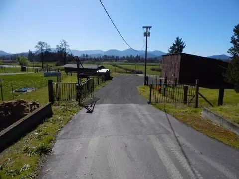 3314 Upper River Rd, Grants Pass, OR 97526 photo 22