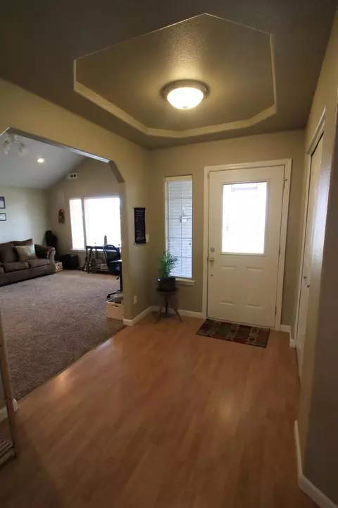 717 Mountain Ave, Central Point, OR 97502 photo 3