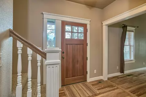 24 Morel Ct, Eagle Point, OR 97524 photo 2