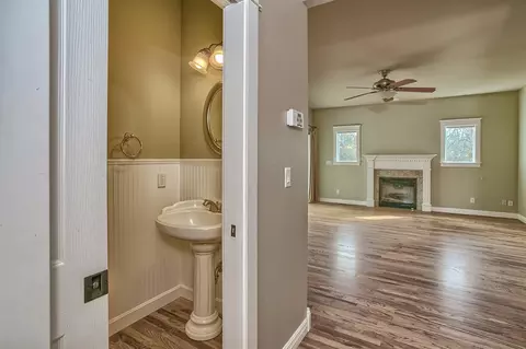 24 Morel Ct, Eagle Point, OR 97524 photo 5