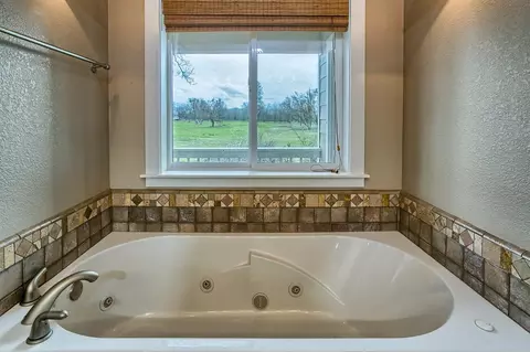 24 Morel Ct, Eagle Point, OR 97524 photo 25
