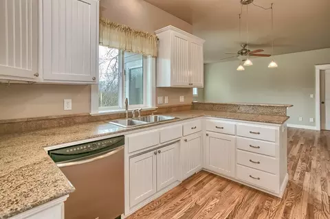24 Morel Ct, Eagle Point, OR 97524 photo 14