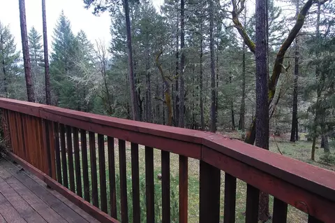 411 Green Tree Loop, Grants Pass, OR 97527 photo 27
