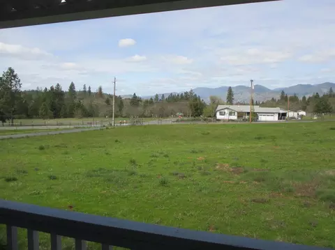 1581 Summit Loop, Grants Pass, OR 97527 photo 20