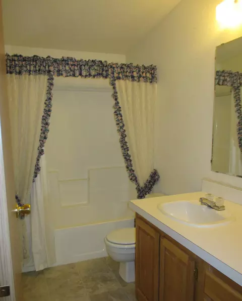 1581 Summit Loop, Grants Pass, OR 97527 photo 14