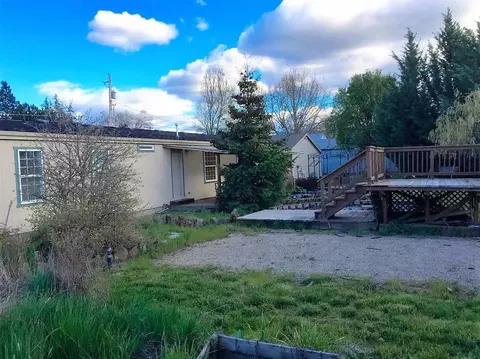 690 Cherry St, Medford, OR 97501 photo 7
