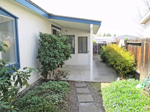 555 Freeman Rd #75, Central Point, OR 97502 photo 17