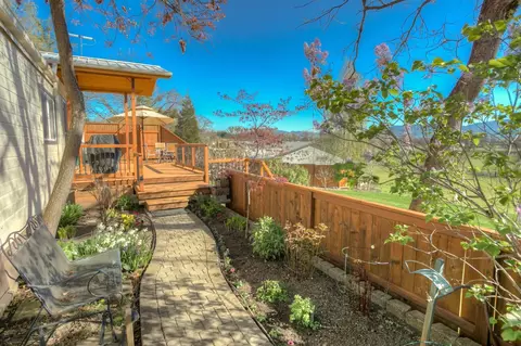 830 Dahlia Ter, Eagle Point, OR 97524 photo 14
