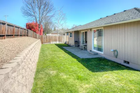 37 Eagle View Dr, Eagle Point, OR 97524 photo 27