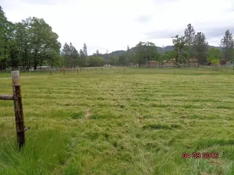 260 Long Branch Rd, Eagle Point, OR 97524 photo 29