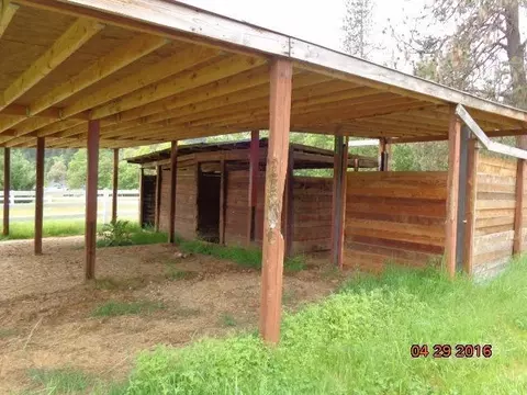 260 Long Branch Rd, Eagle Point, OR 97524 photo 23