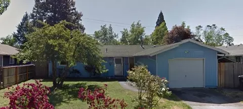 8 N Buchanan Ave, Eagle Point, OR 97524 photo 1