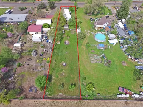175 Gibbon Rd, Central Point, OR 97502 photo 6