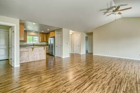 931 Crystal Dr, Eagle Point, OR 97524 photo 6