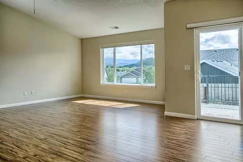931 Crystal Dr, Eagle Point, OR 97524 photo 11