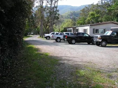 608 Pine St, Rogue River, OR 97537 photo 2
