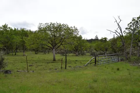 5550 E Antelope Rd, Eagle Point, OR 97524 photo 5