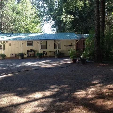 441 Kinnikinnick Rd, O'brien, OR 97534 photo 2