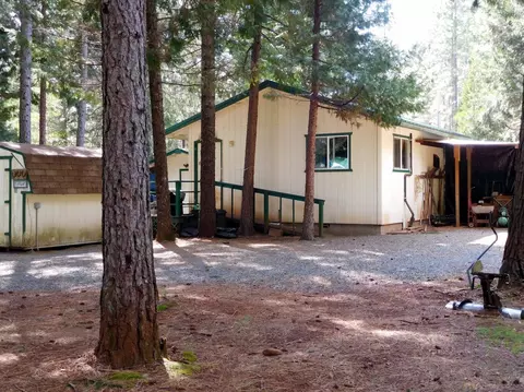441 Kinnikinnick Rd, O'brien, OR 97534 photo 9