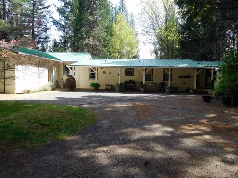 441 Kinnikinnick Rd, O'brien, OR 97534 photo 1