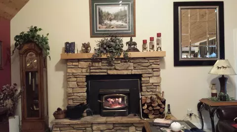4895 Rogue River Dr, Eagle Point, OR 97524 photo 6