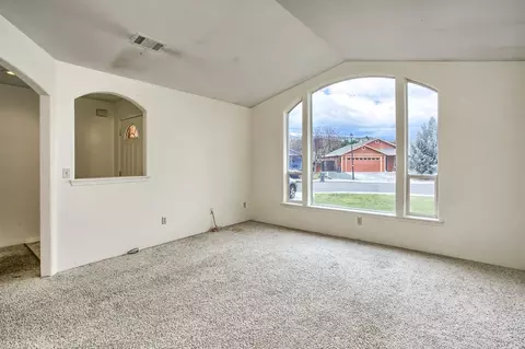 230 Jared Ct, Phoenix, OR 97535 photo 5