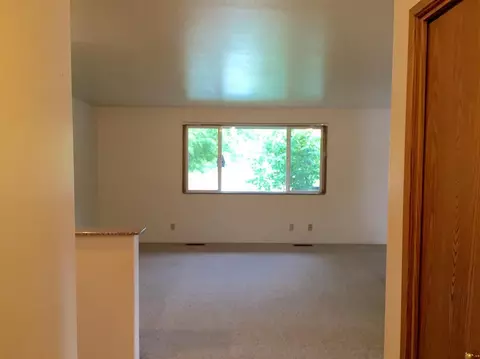 239 W Gregory Rd, Central Point, OR 97502 photo 10