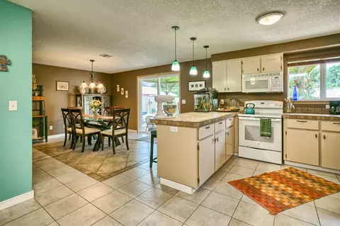 756 Talbot, Eagle Point, OR 97524 photo 13