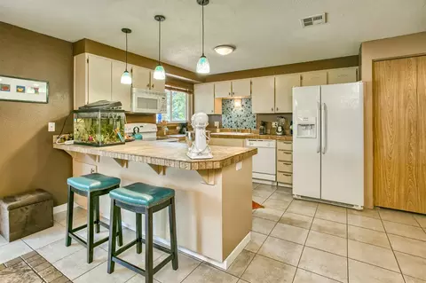 756 Talbot, Eagle Point, OR 97524 photo 9