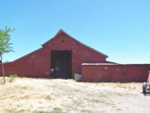 1310 E Gregory Rd, Central Point, OR 97502 photo 2