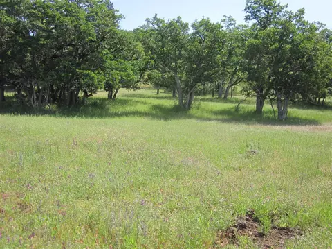 326 Avalon Ter, Eagle Point, OR 97524 photo 1
