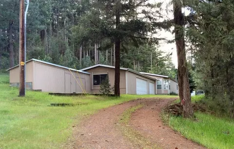 203 Kitty Dr, Eagle Point, OR 97524 photo 1