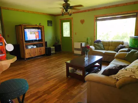 5685 Holland Loop Rd, Cave Junction, OR 97523 photo 9