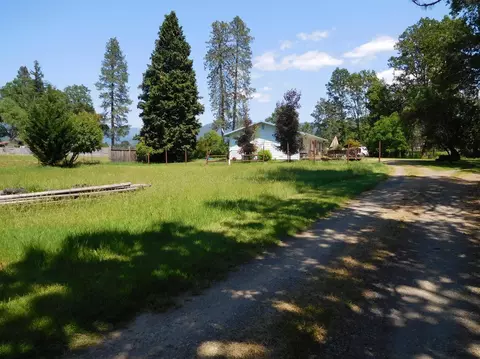 5685 Holland Loop Rd, Cave Junction, OR 97523 photo 1