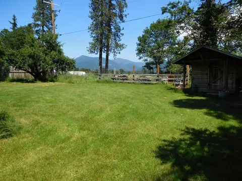 5685 Holland Loop Rd, Cave Junction, OR 97523 photo 4