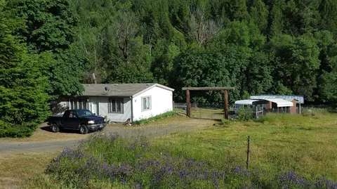 18818 Evans Creek Rd, Rogue River, OR 97537 photo 2