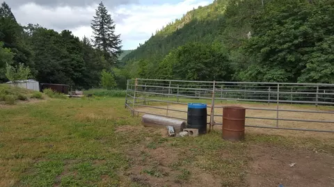 18818 Evans Creek Rd, Rogue River, OR 97537 photo 14