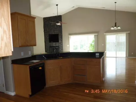 118 Bellerive Dr, Eagle Point, OR 97524 photo 4