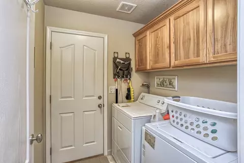 131 Aberdeen Ln, Eagle Point, OR 97524 photo 11