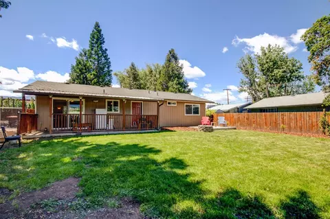 403 C St, Phoenix, OR 97535 photo 26