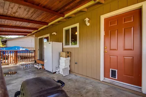403 C St, Phoenix, OR 97535 photo 22