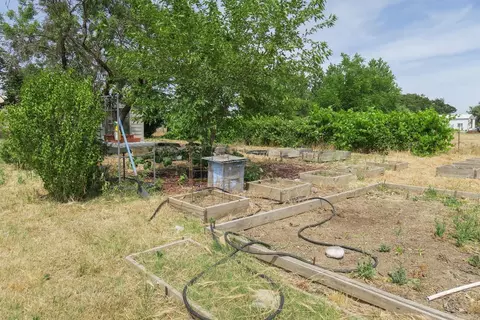 6186 Iris Ln, Central Point, OR 97502 photo 34