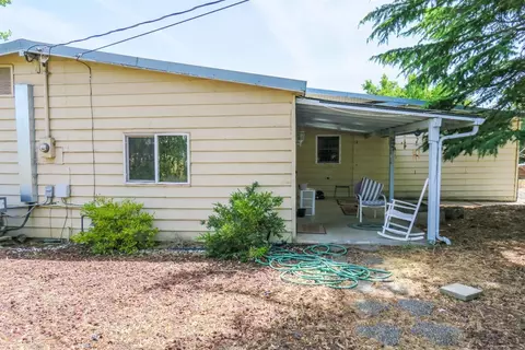 6186 Iris Ln, Central Point, OR 97502 photo 11