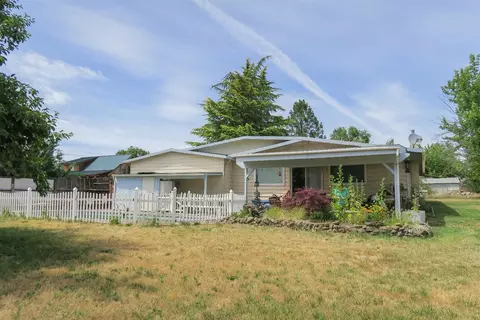 6186 Iris Ln, Central Point, OR 97502 photo 22